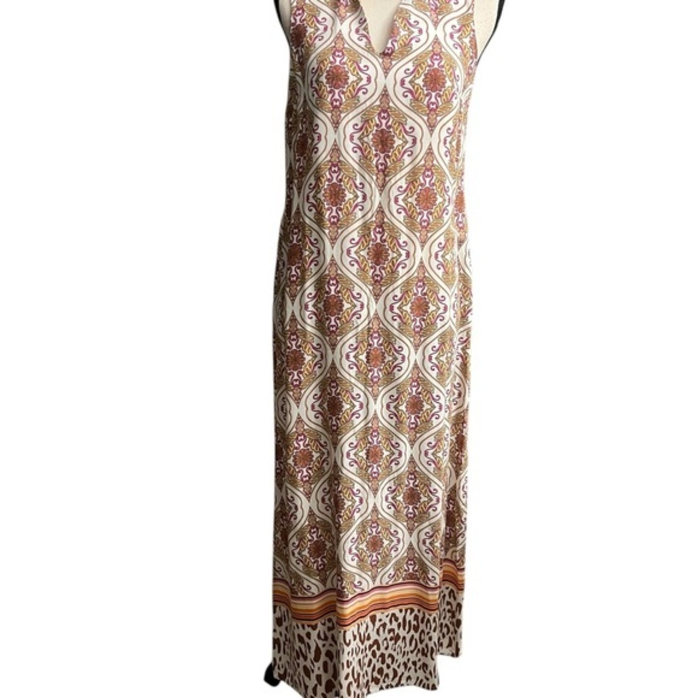 Le Vertige Cream and Pink Sleeveless V-Neck Sundress Size 2 (M)
